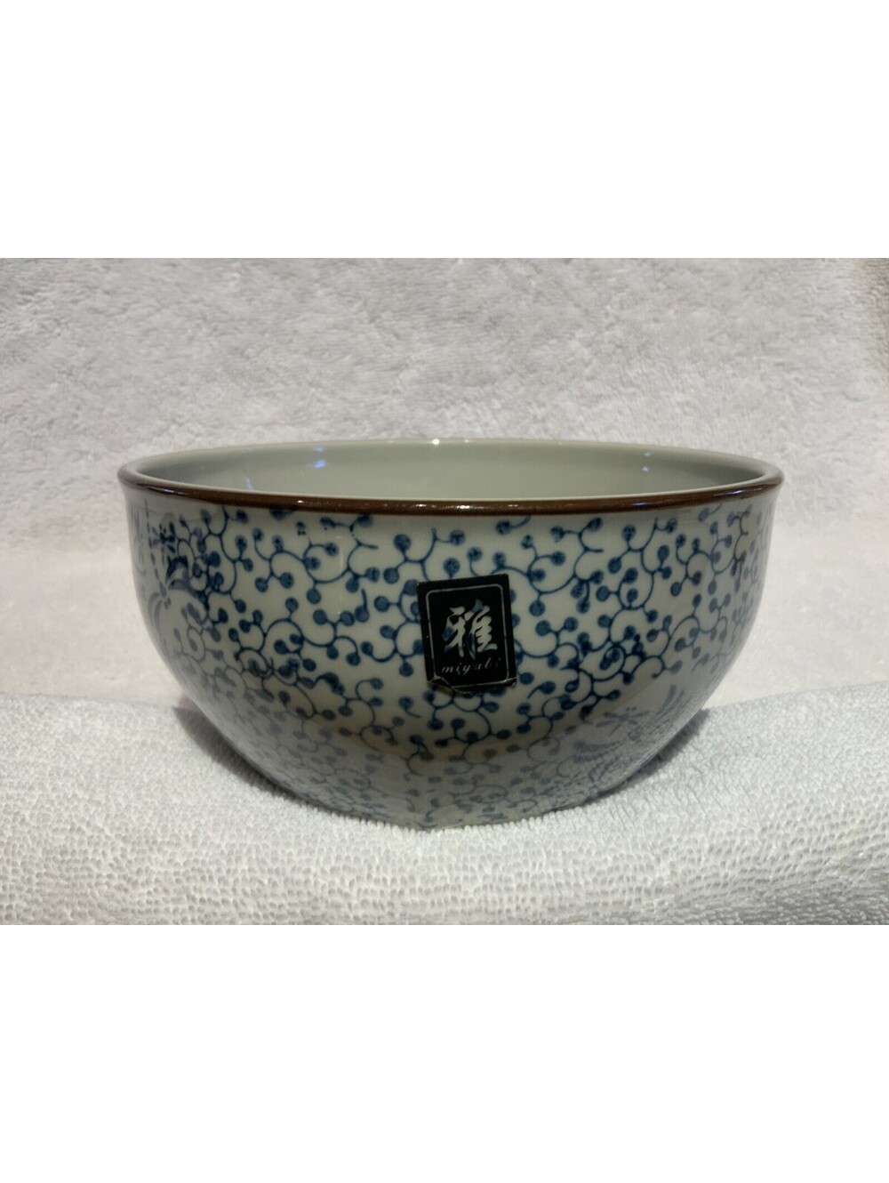 Japanese Dragonfly 18oz. Porcelain 6”D x 2.75”H Bowl